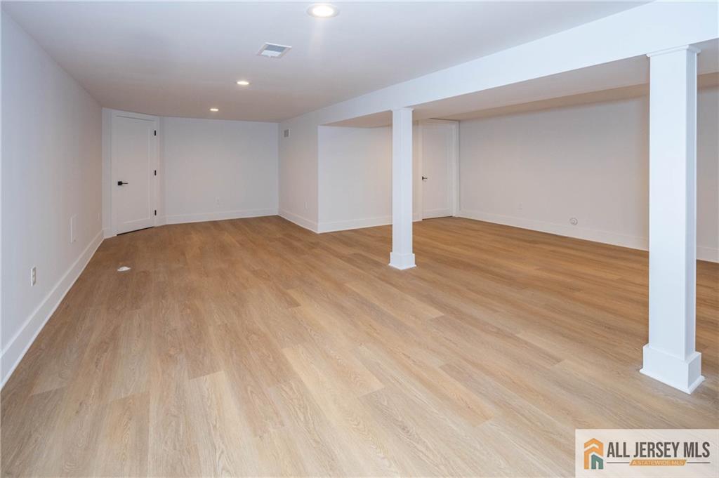 39 Lowell Street, Iselin, NJ, 08830 image 25