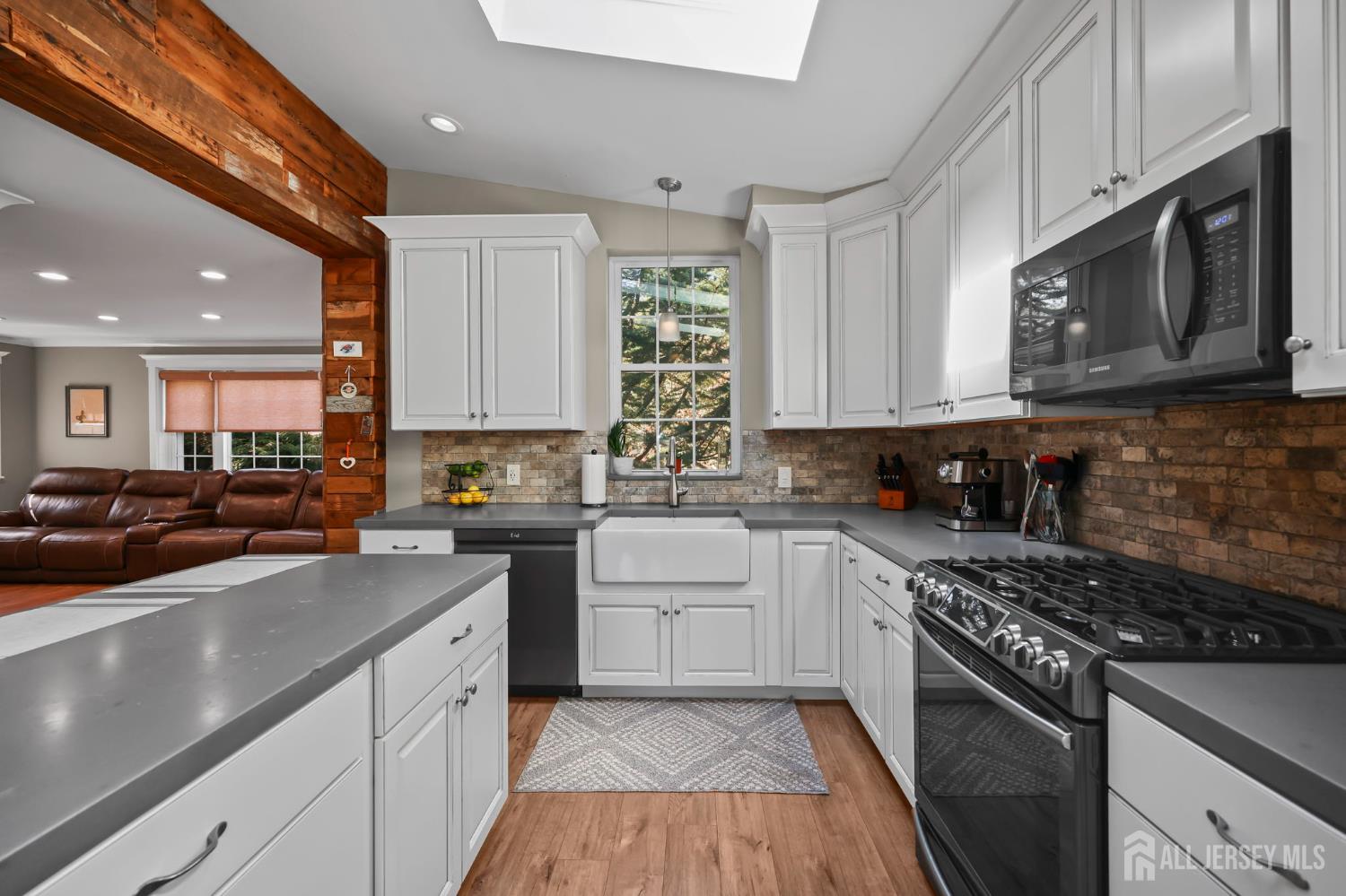 7 Lake Avenue, Helmetta, NJ, 08828 image 12