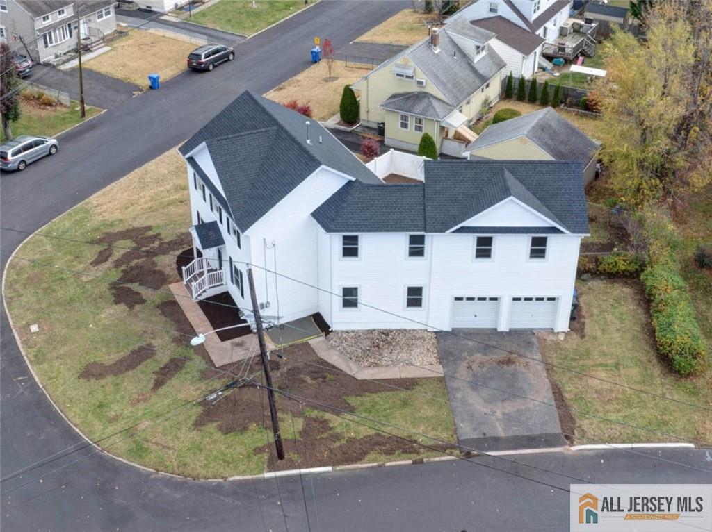 39 Lowell Street Image 2