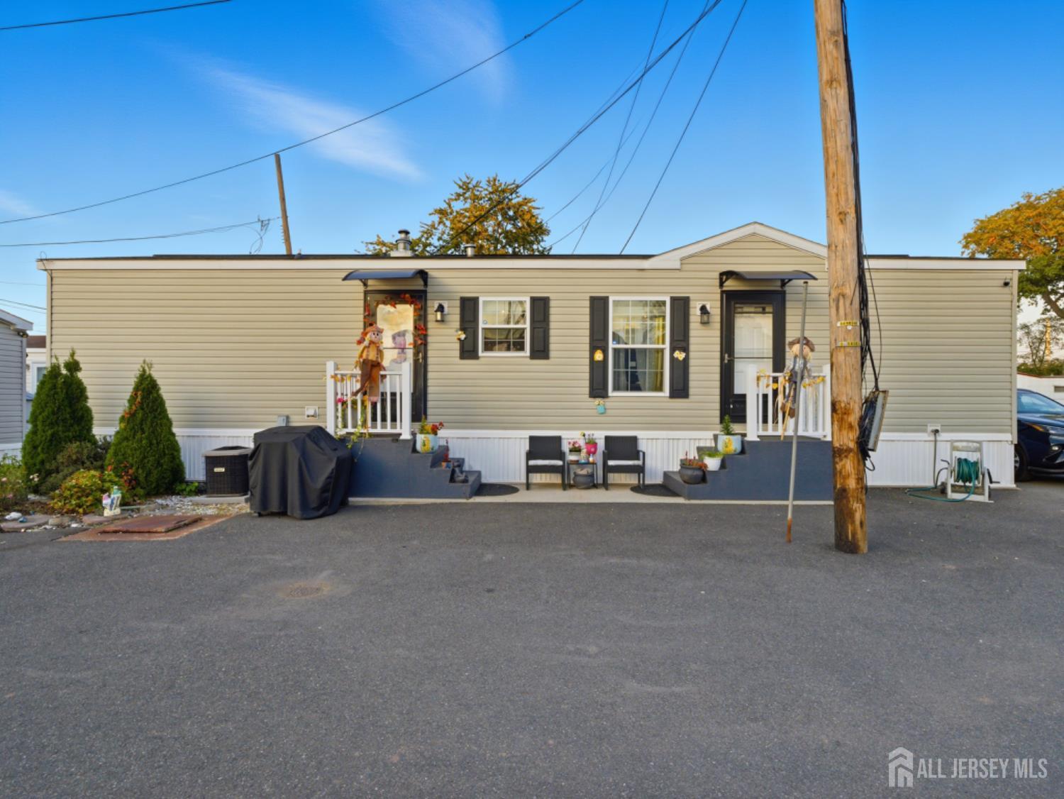 18 3rd Street, Middlesex, NJ, 07001
