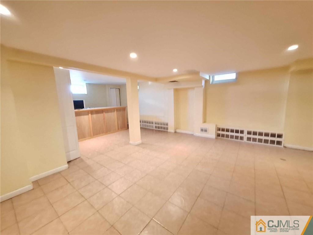 411 Lefferts Street, South Amboy, NJ, 08879 image 17