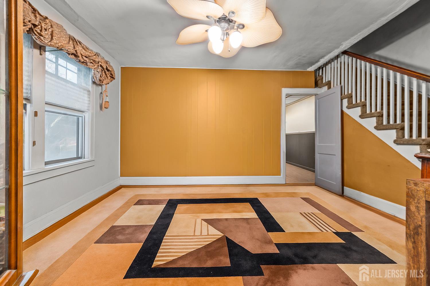 420-22 E Milton Avenue Image 5