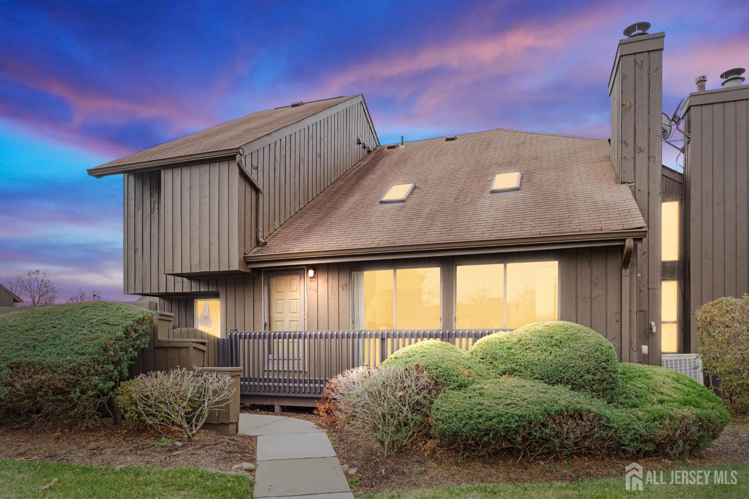 338 Westgate Drive Image 2