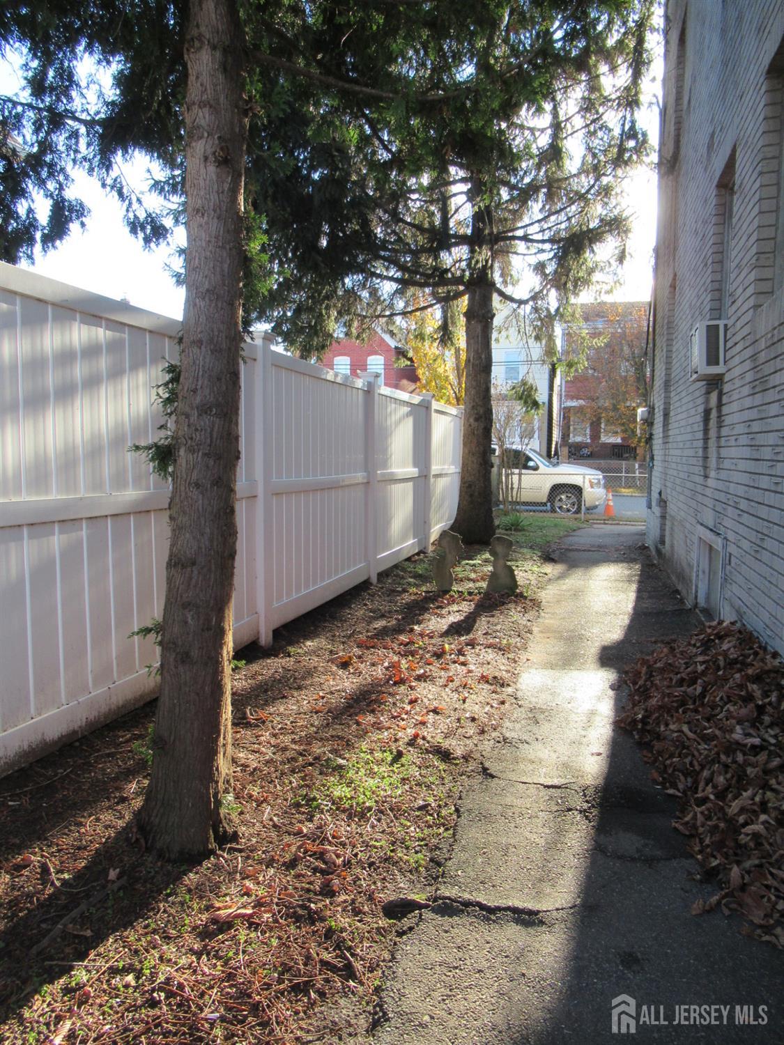 82 Pulaski Avenue, Carteret, NJ, 07008 image 8