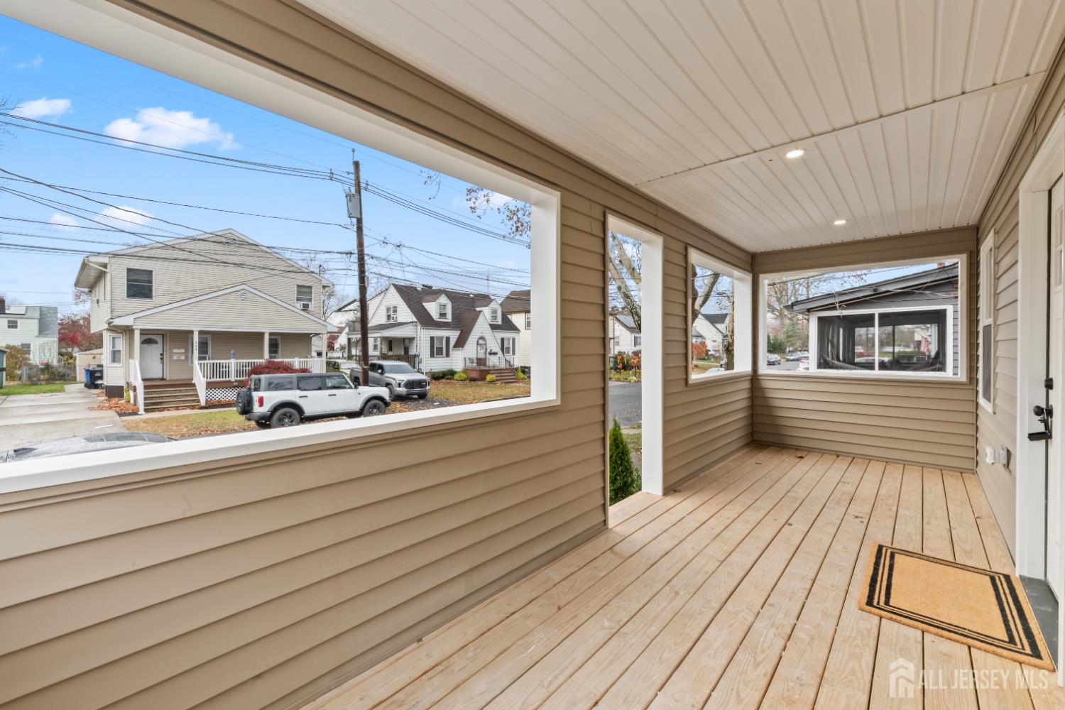 583 3rd Avenue Image 2