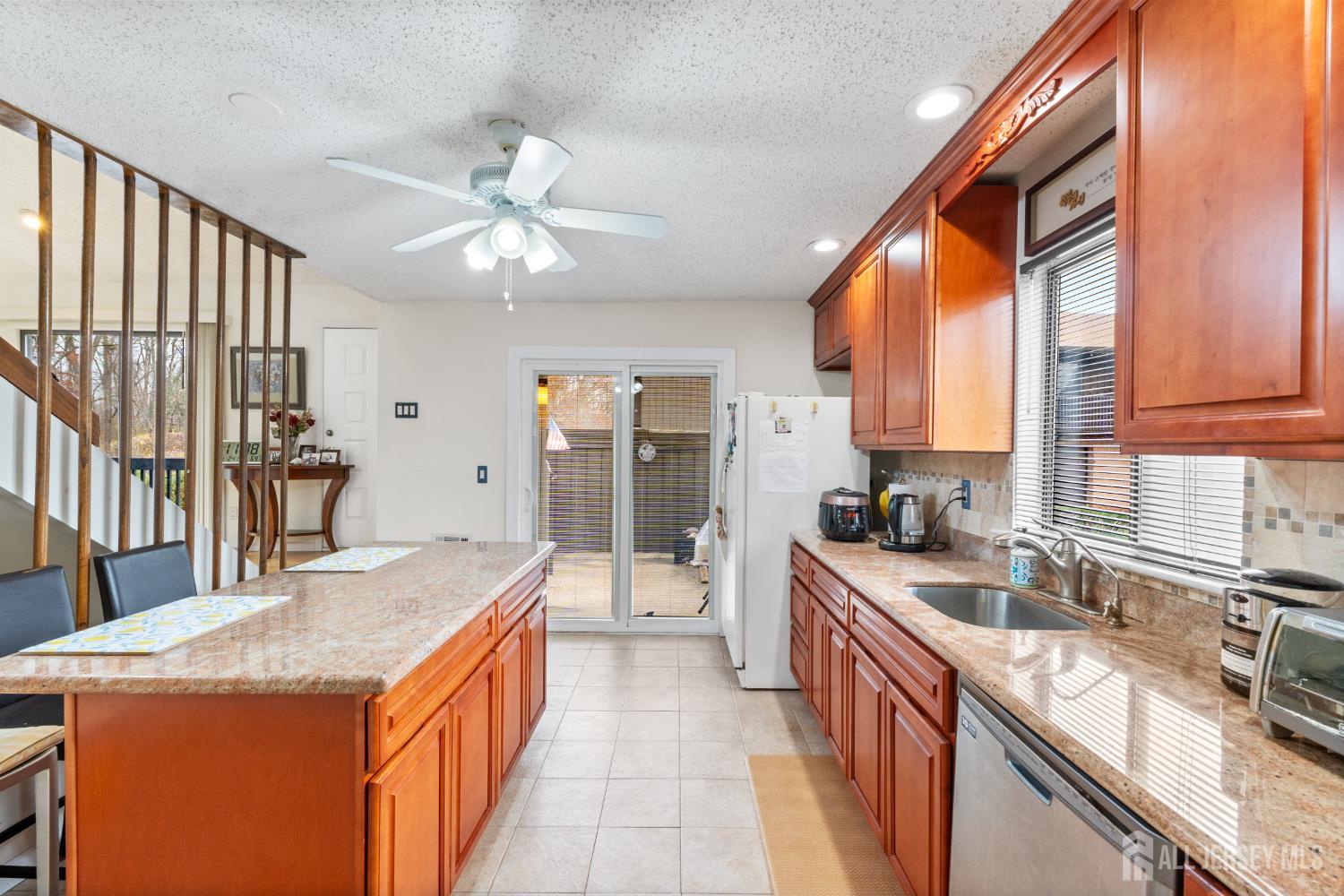 338 Westgate Drive, Edison, NJ, 08820 image 21