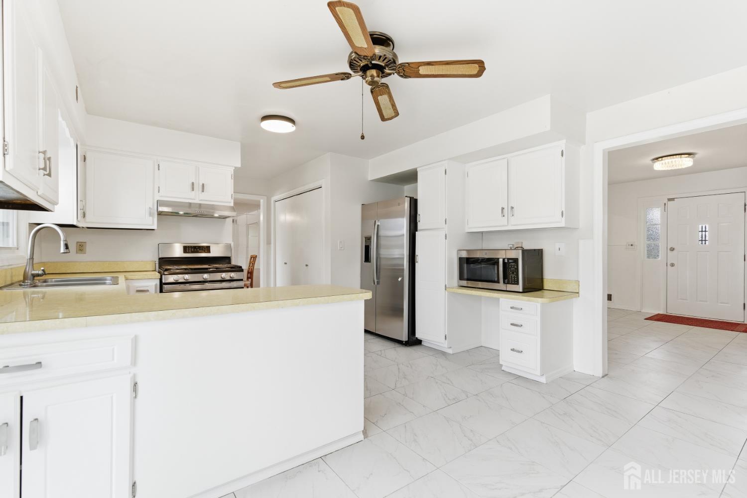 7 Oberlin Court, Edison, NJ, 08820 image 11