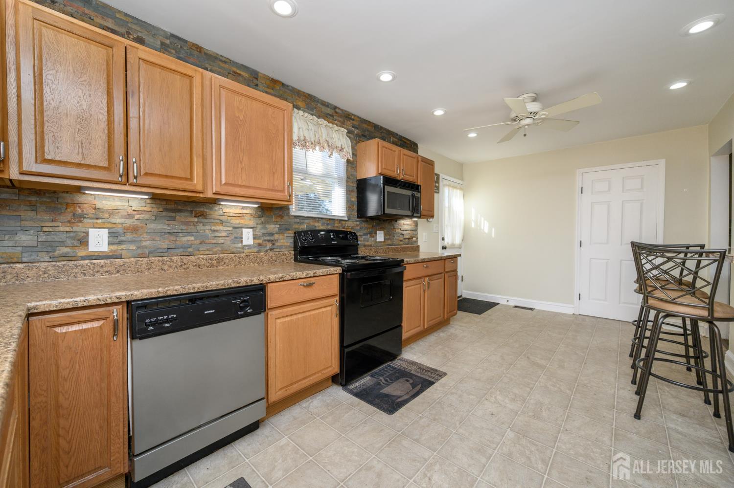 4237 S Broad Street, Trenton, NJ, 08620 image 18