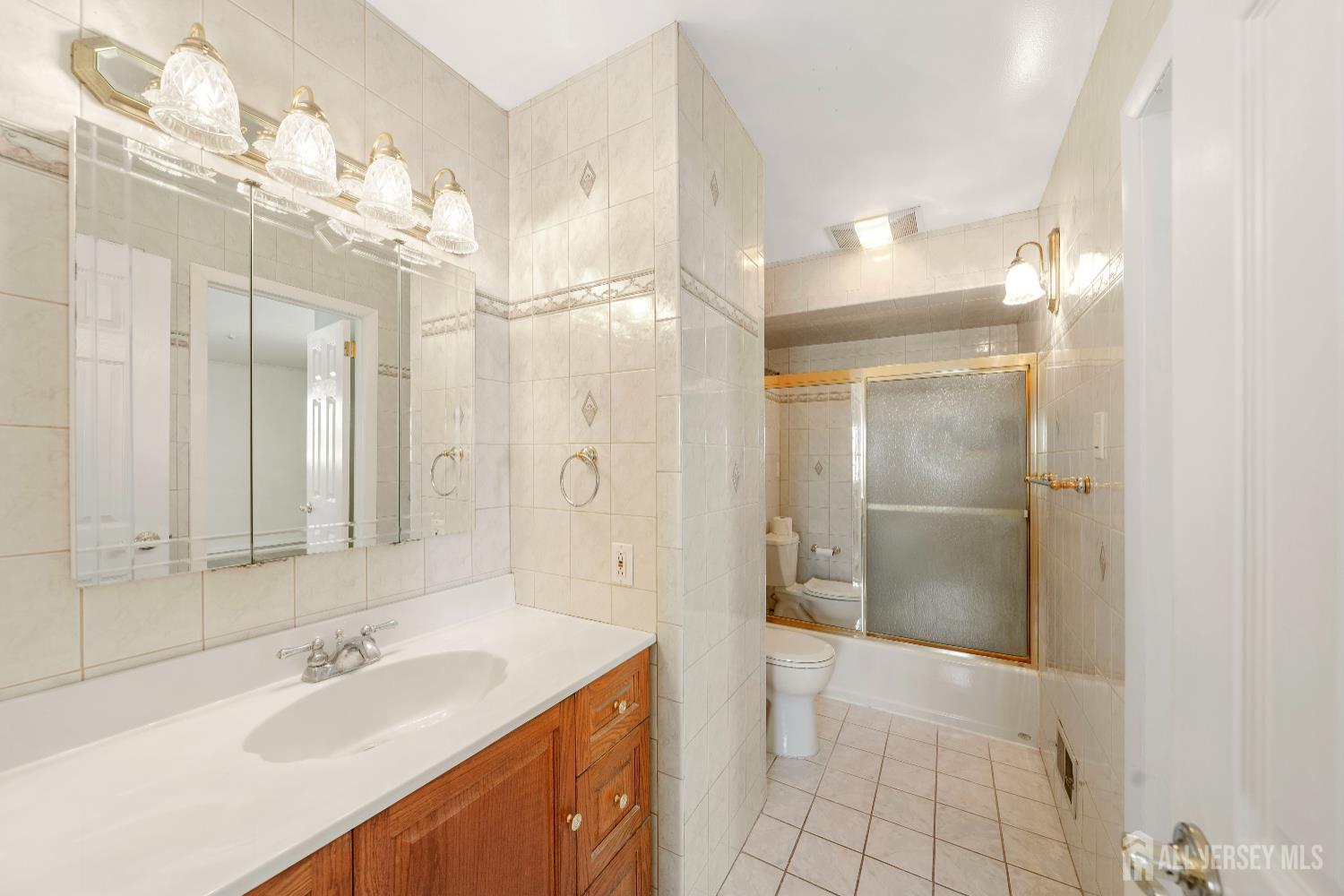 1015 Rudyard Drive, Perth Amboy, NJ, 08861 image 15