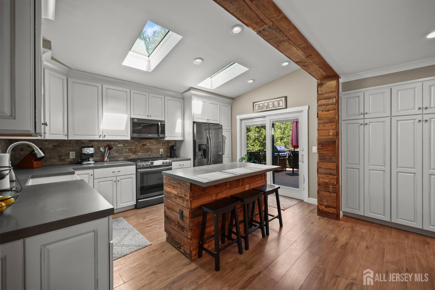 7 Lake Avenue, Helmetta, NJ, 08828 image 8