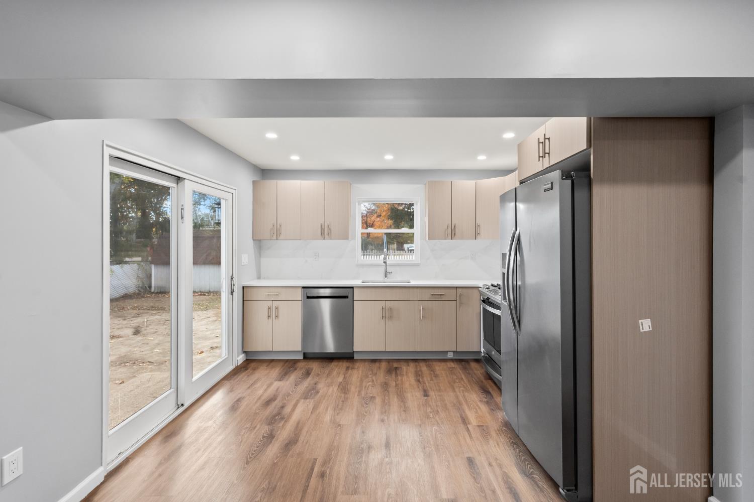 27 Harrison Avenue Image 4