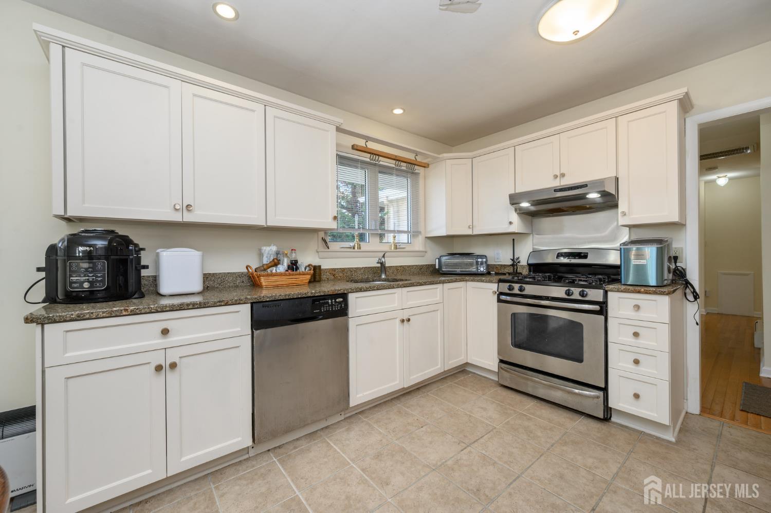 4 Hickory Hill Drive, Ewing, NJ, 08618 image 8