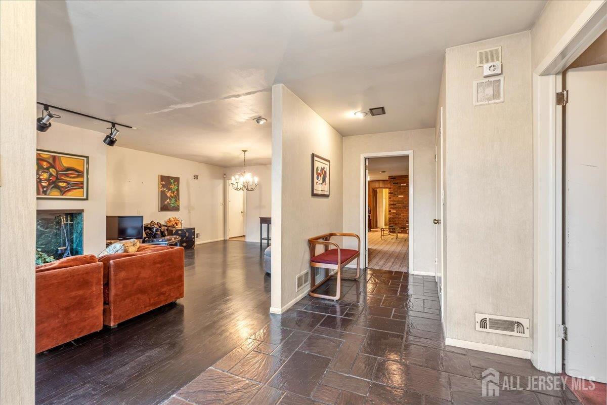 1066 Allenwood Drive Image 2