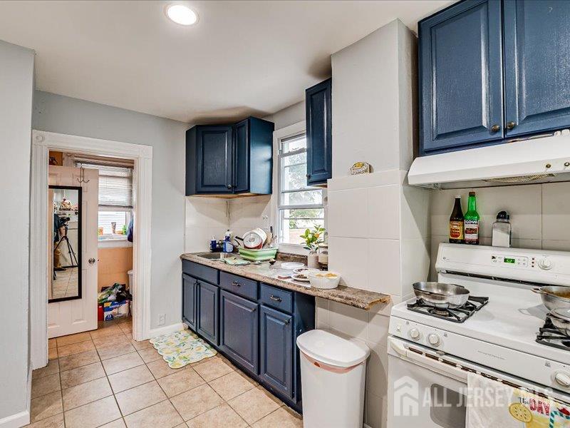 588 Charles Street, Perth Amboy, NJ, 08861 image 24
