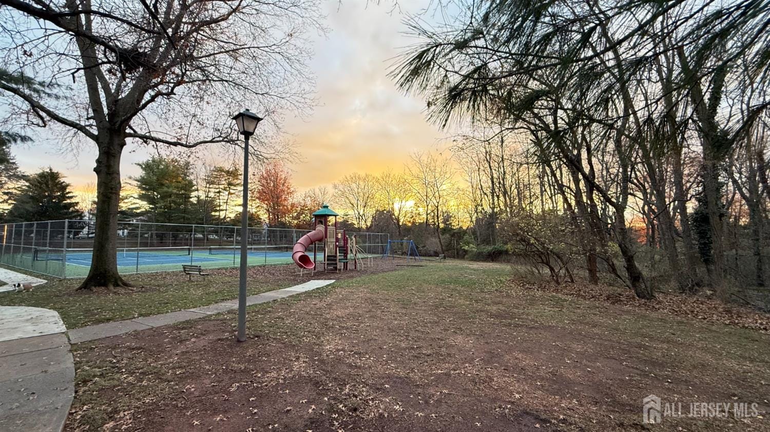 58 CANTERBURY Circle Image 5