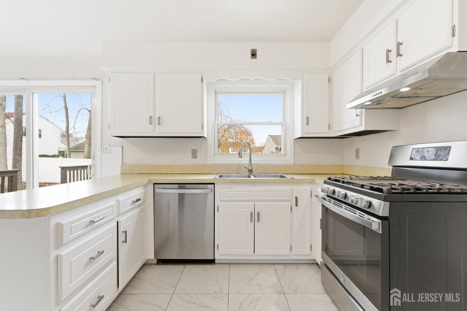 7 Oberlin Court, Edison, NJ, 08820 image 12