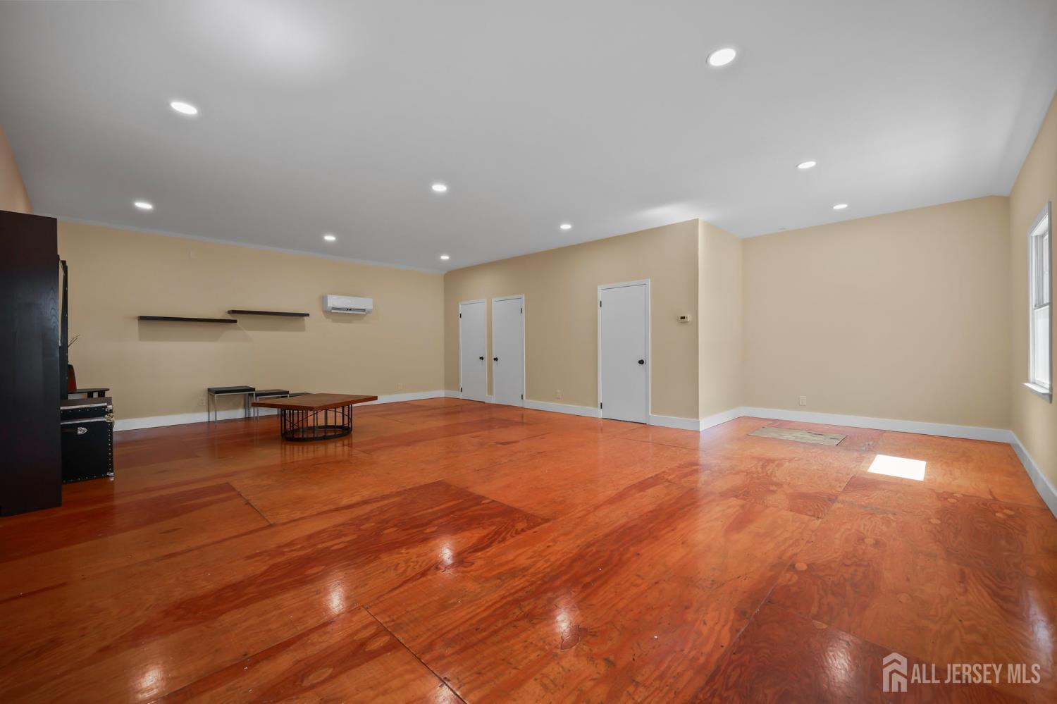 7 Lake Avenue, Helmetta, NJ, 08828 image 20