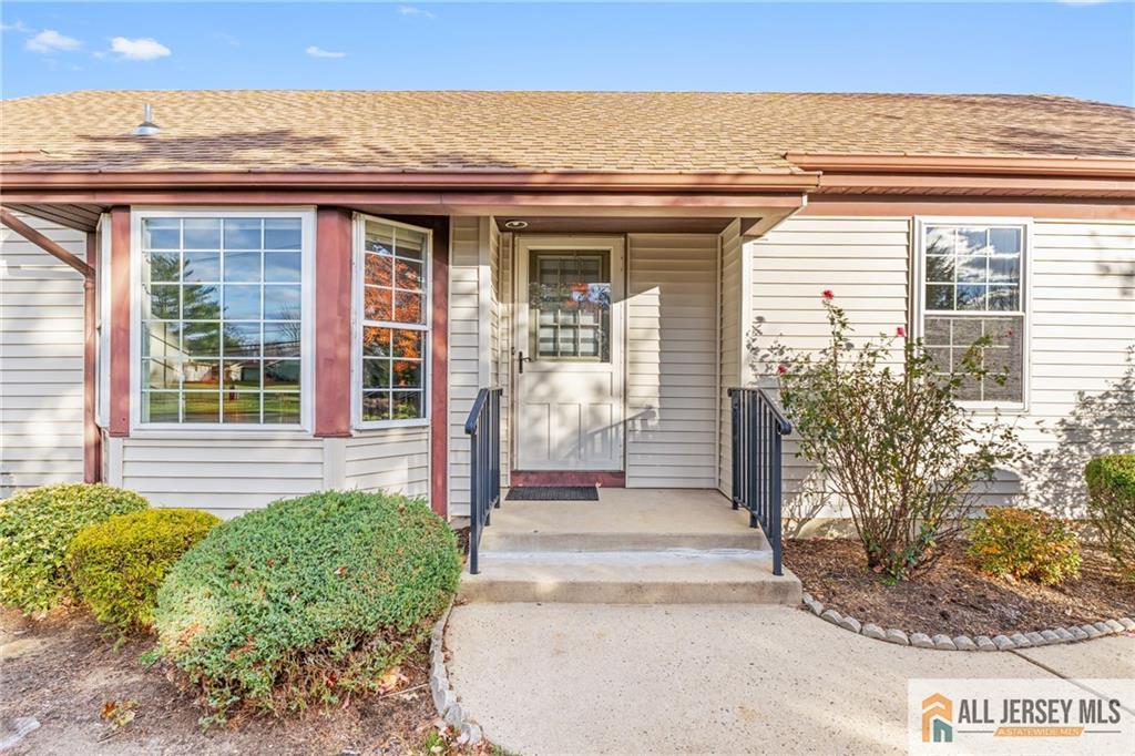 18 Benjamin Franklin Drive C Image 1