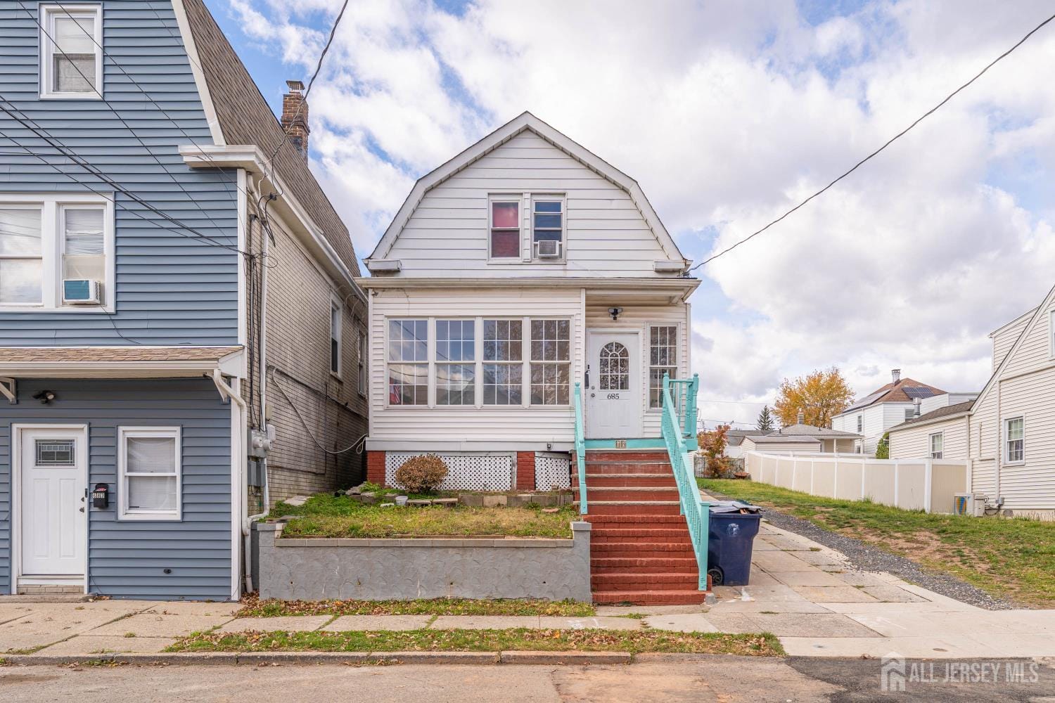 685 Raritan Avenue Image 2