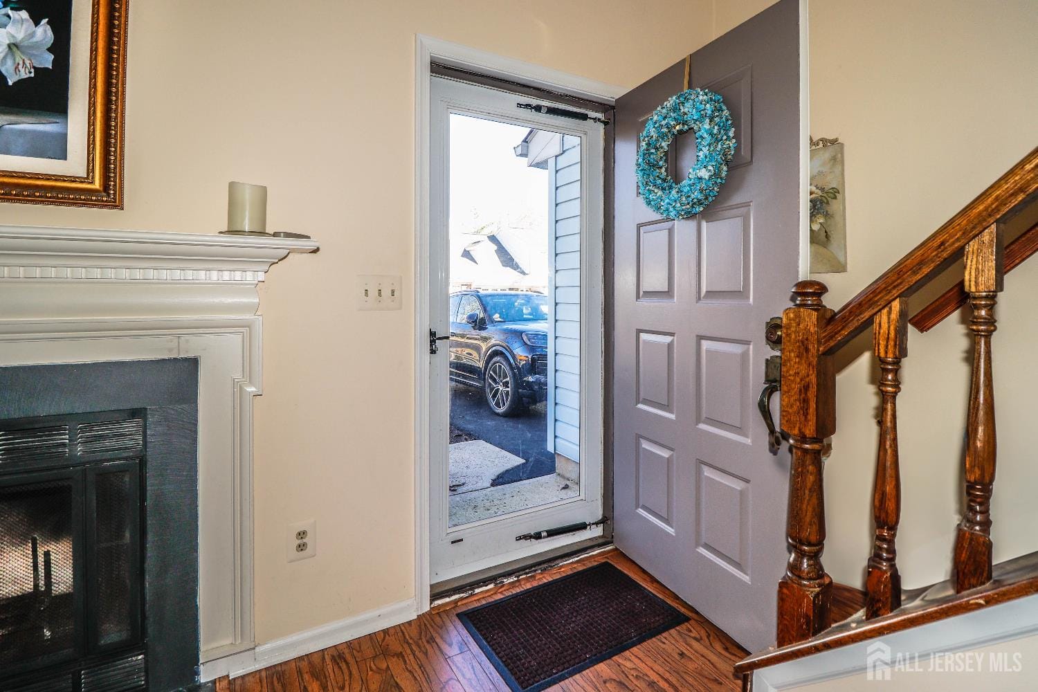 288 Waterlou Court Image 5