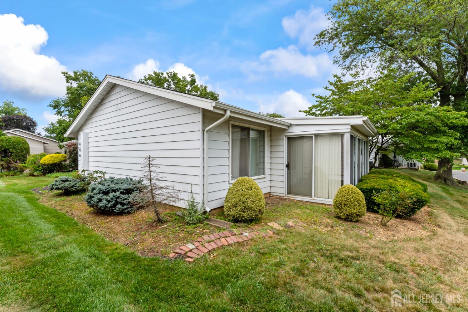 166 Laurel Plaza 166c, Monroe, NJ, 08831 image 19