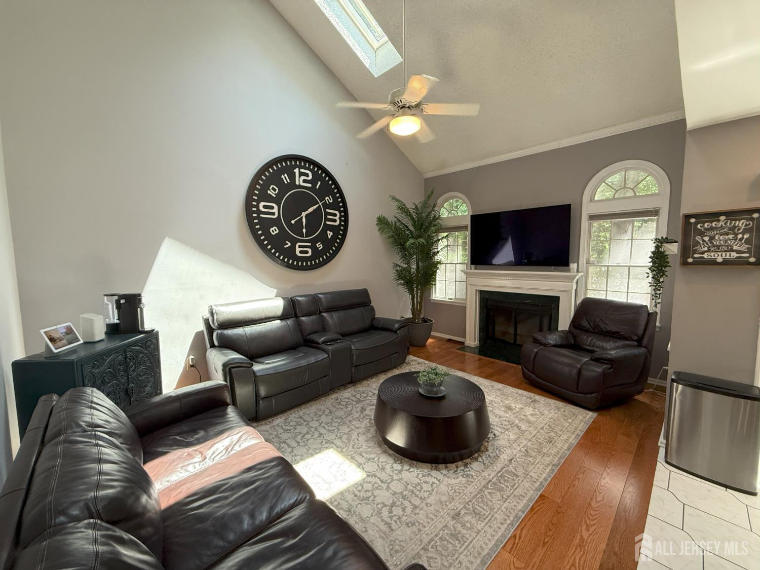 37 Dorchester Drive, East Brunswick, NJ, 08816 image 16