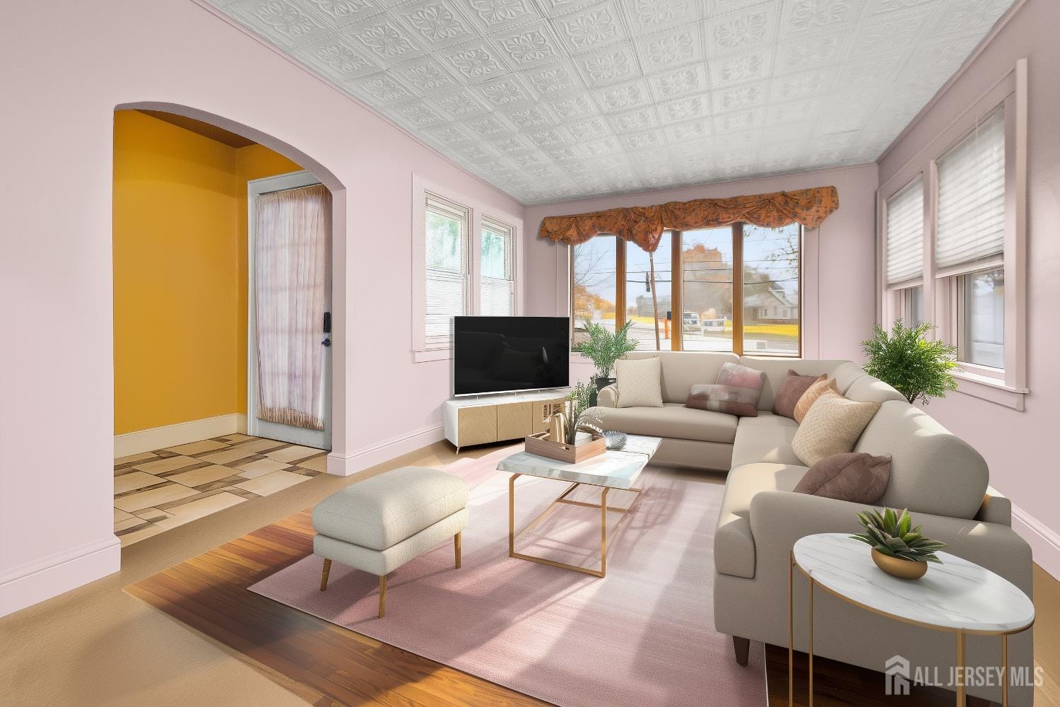 420-22 E Milton Avenue Image 4