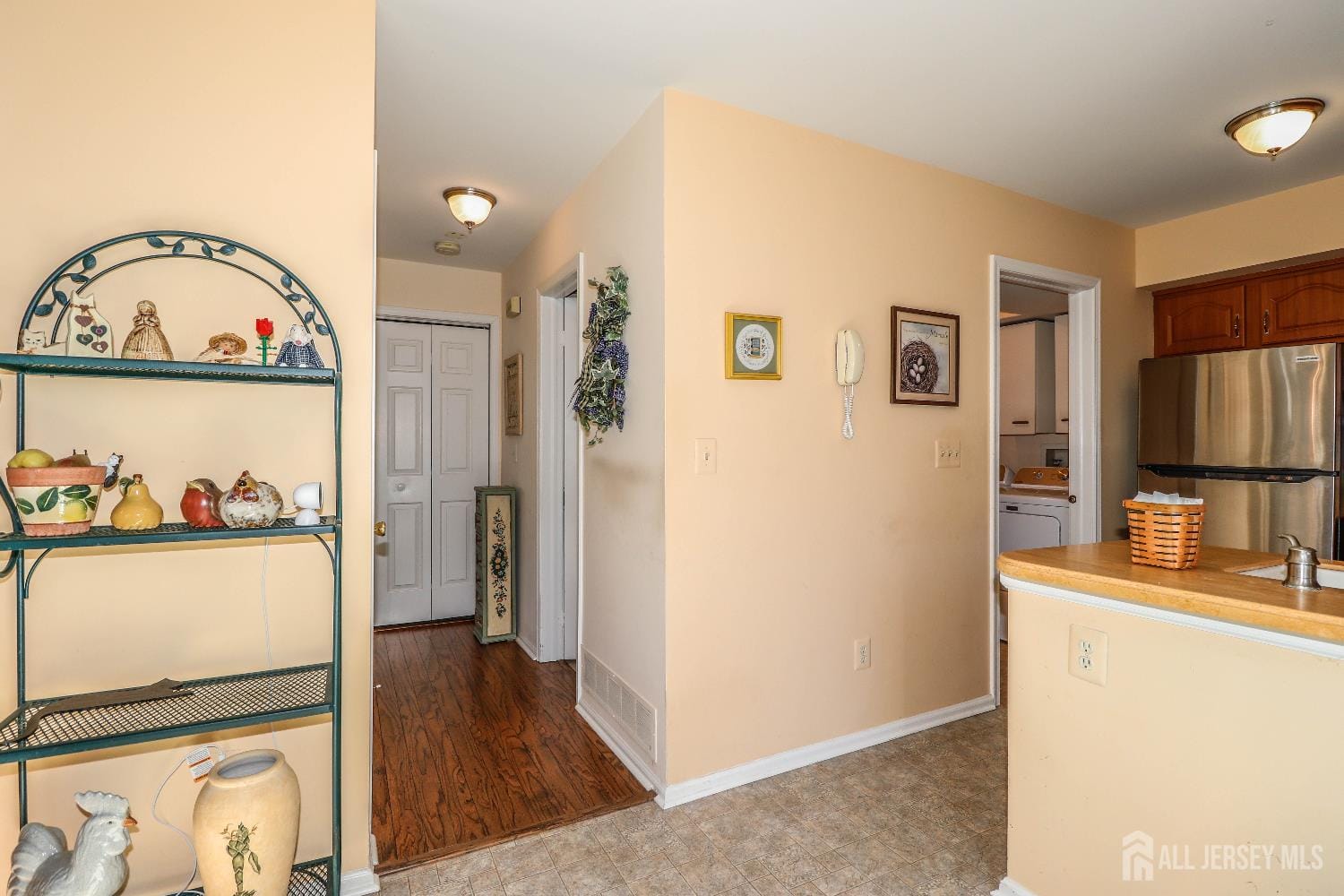 288 Waterlou Court, Franklin Twsp, NJ, 08873 image 16