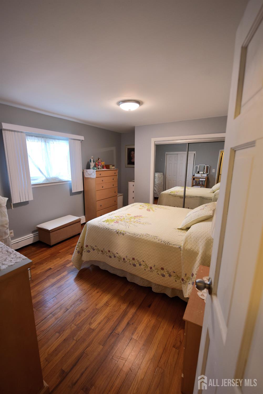 2215 Grand Avenue Image 4