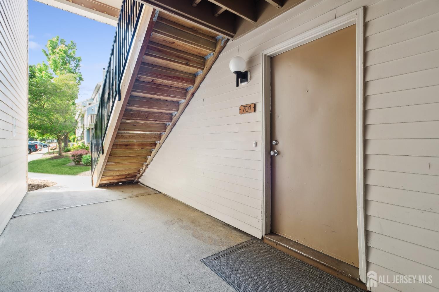 701 aspen Drive Image 2