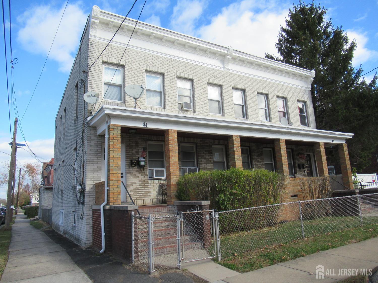 82 Pulaski Avenue Image 3