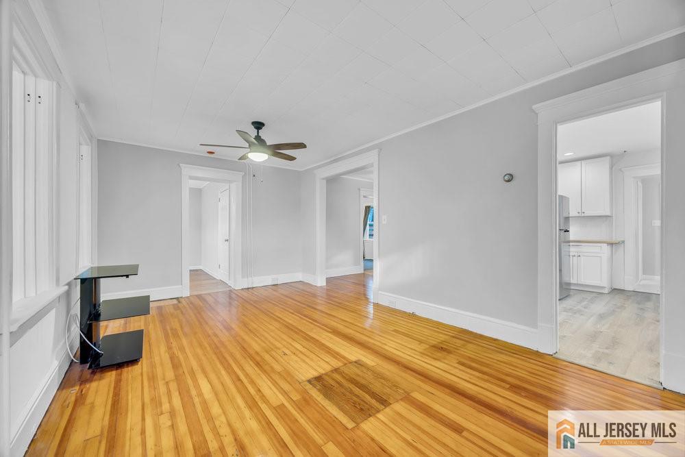 34 Maple Avenue Image 3