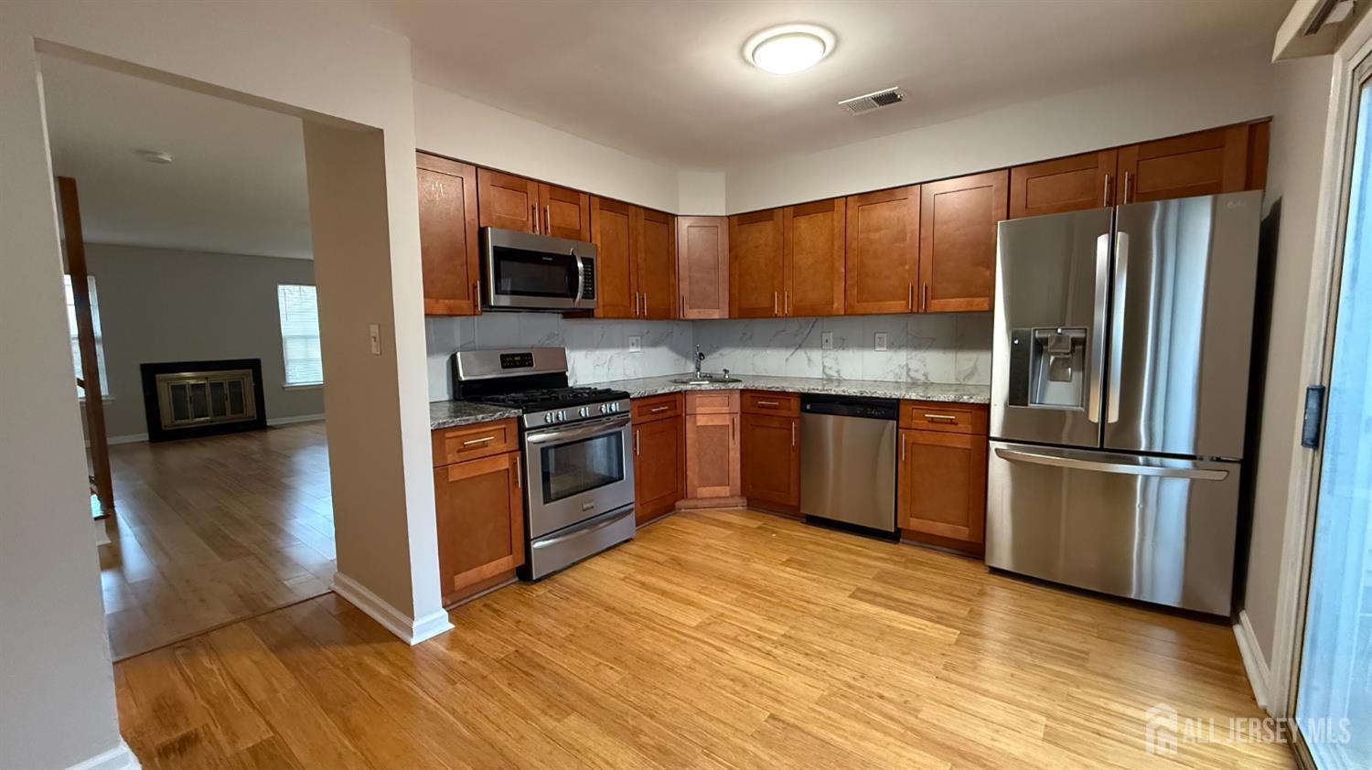 58 CANTERBURY Circle, Franklin, NJ, 08873 image 7