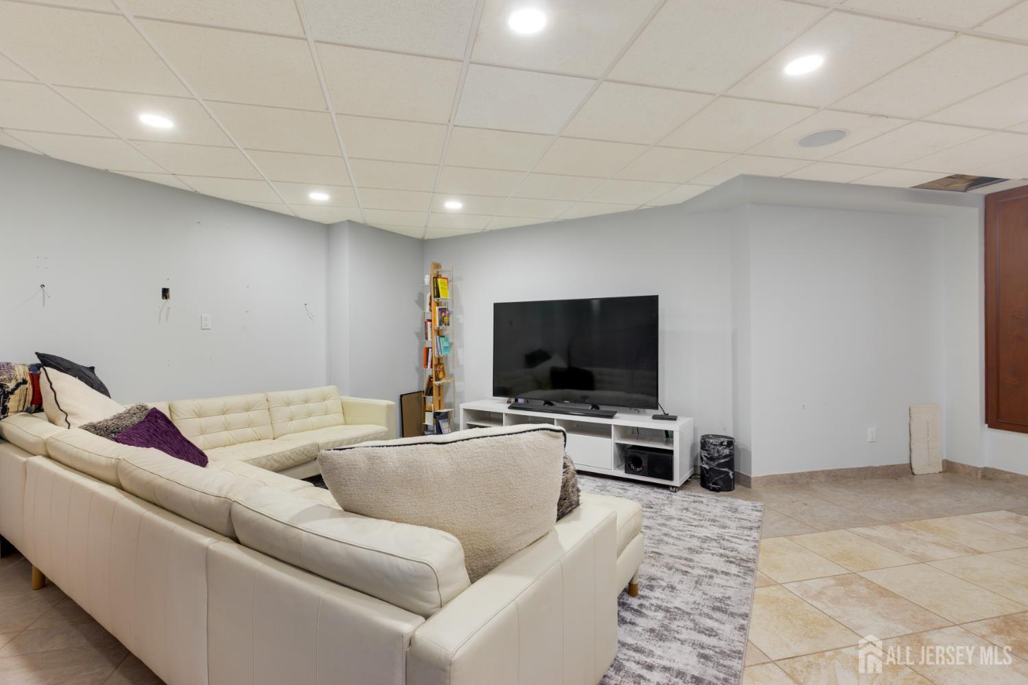 6 Milton Avenue, East Brunswick, NJ, 08816 image 17