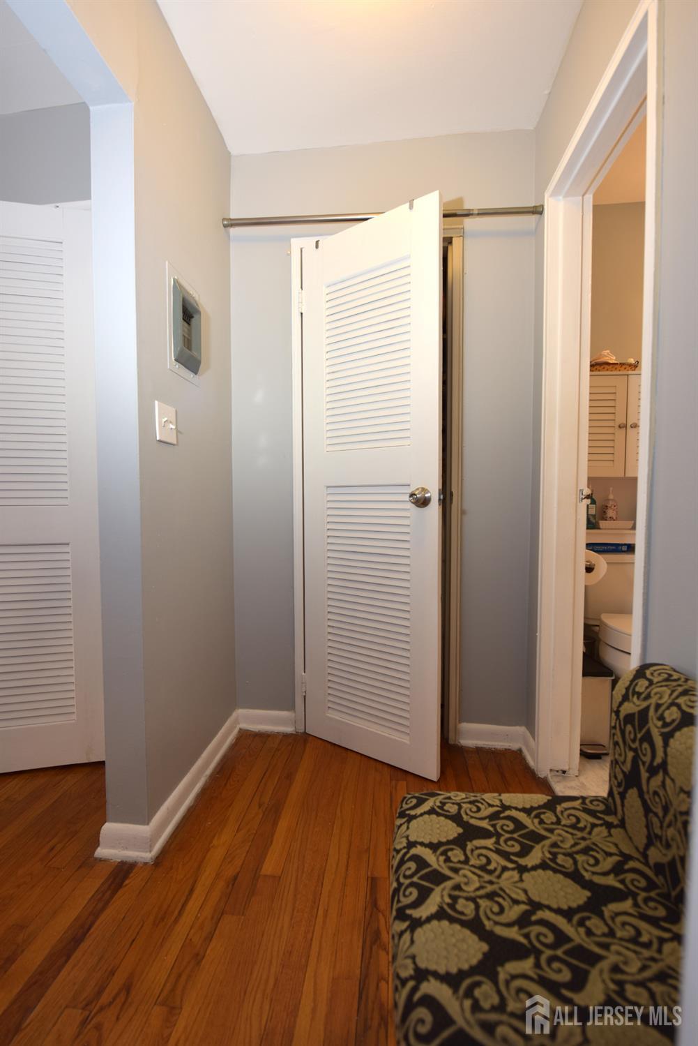 2215 Grand Avenue Image 2