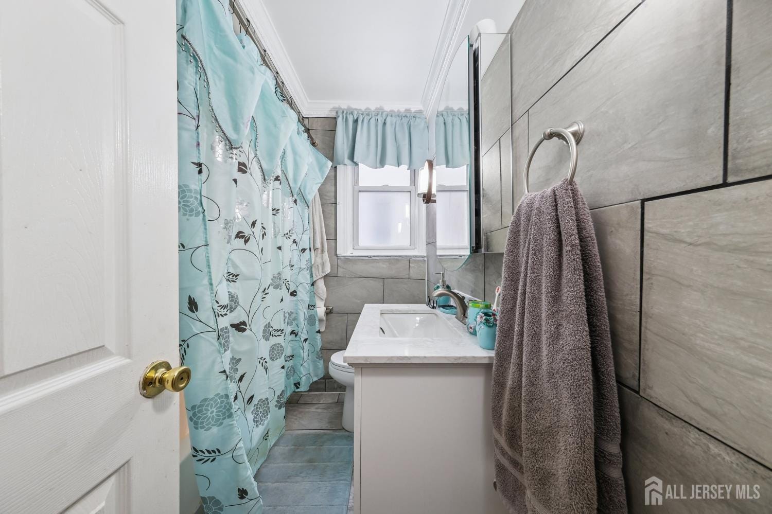 190 Lewis Street, Perth Amboy, NJ, 08861 image 11