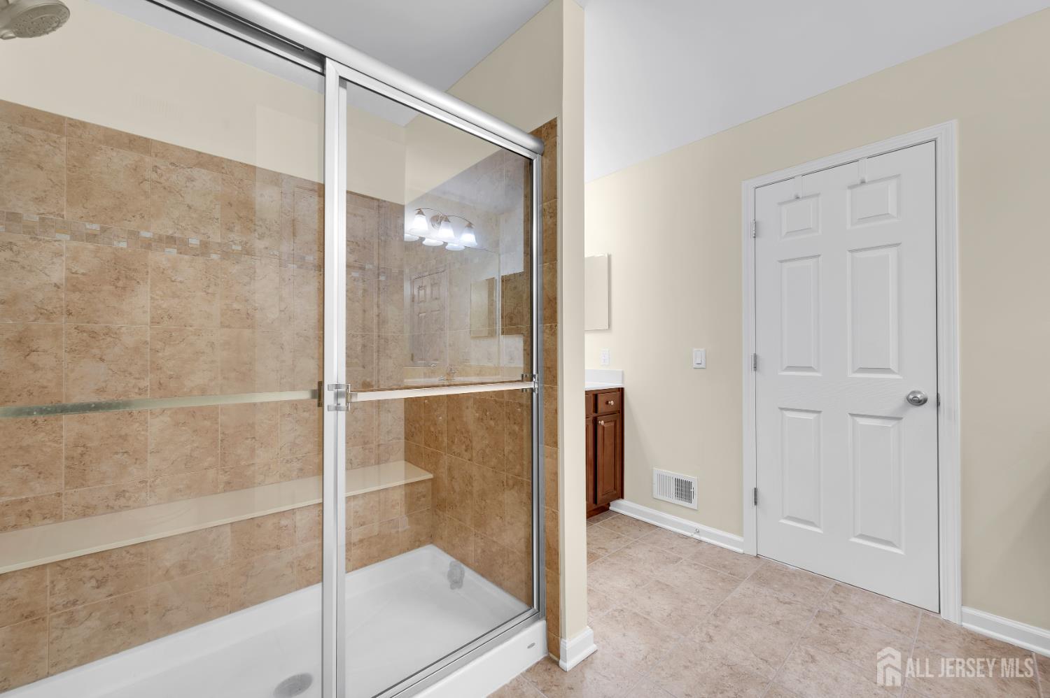 304 Cambridge Drive, North Brunswick, NJ, 08902 image 14