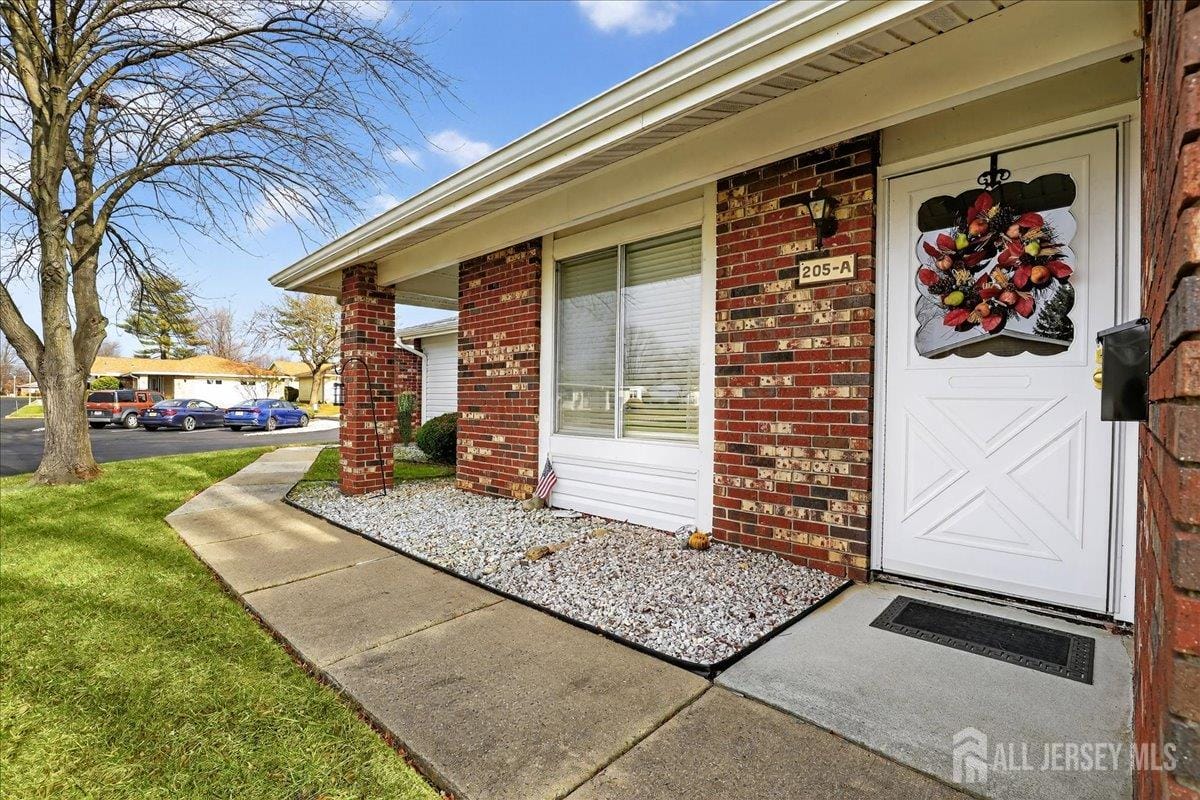 205 Newport Road A Image 4