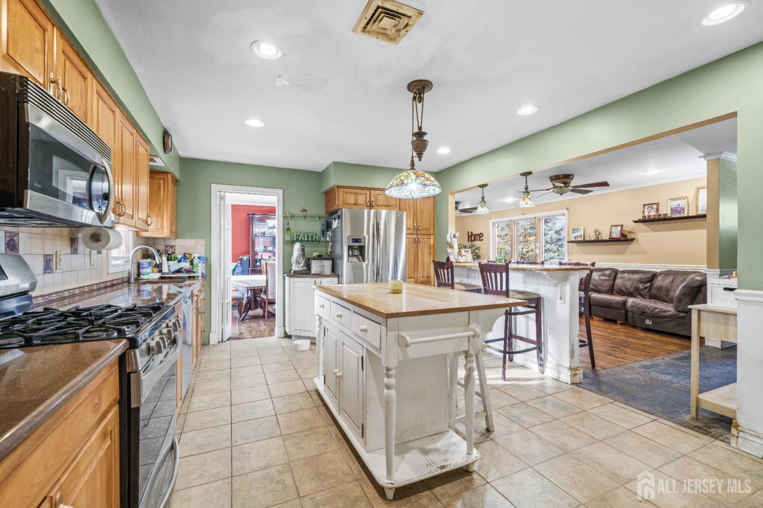 2 Cherbar Court, Colonia, NJ, 07067 image 9