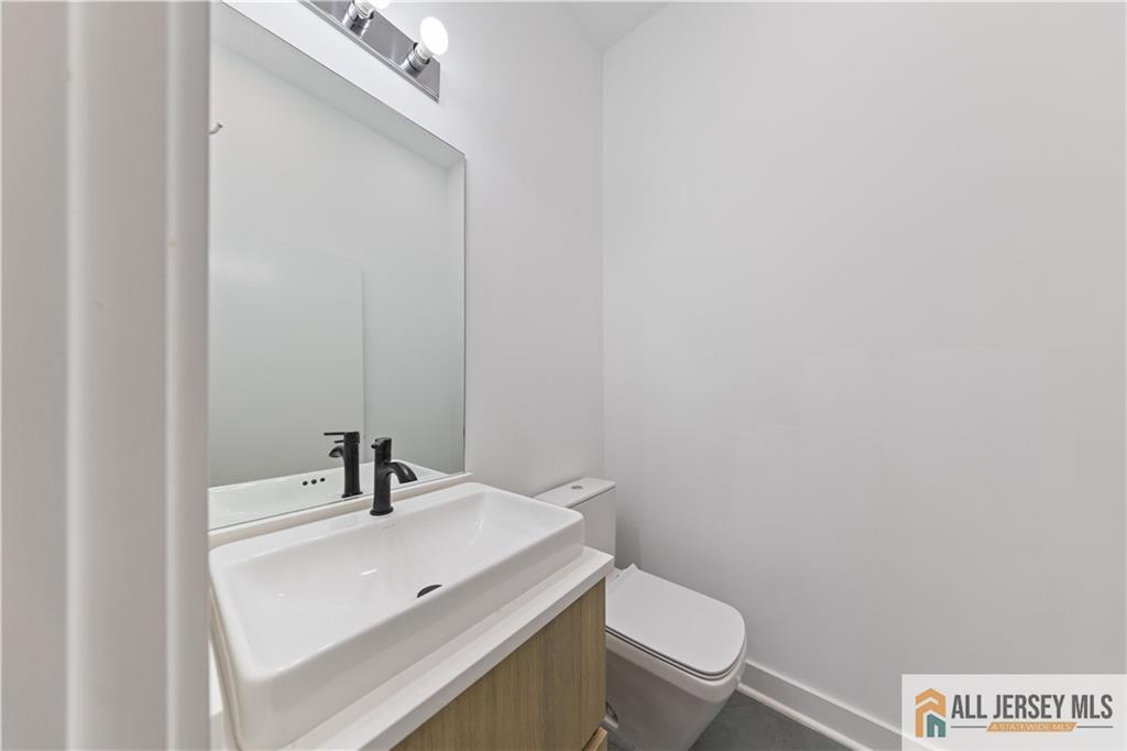 2 Harbor Front Plaza, Elizabeth, NJ, 07206 image 9