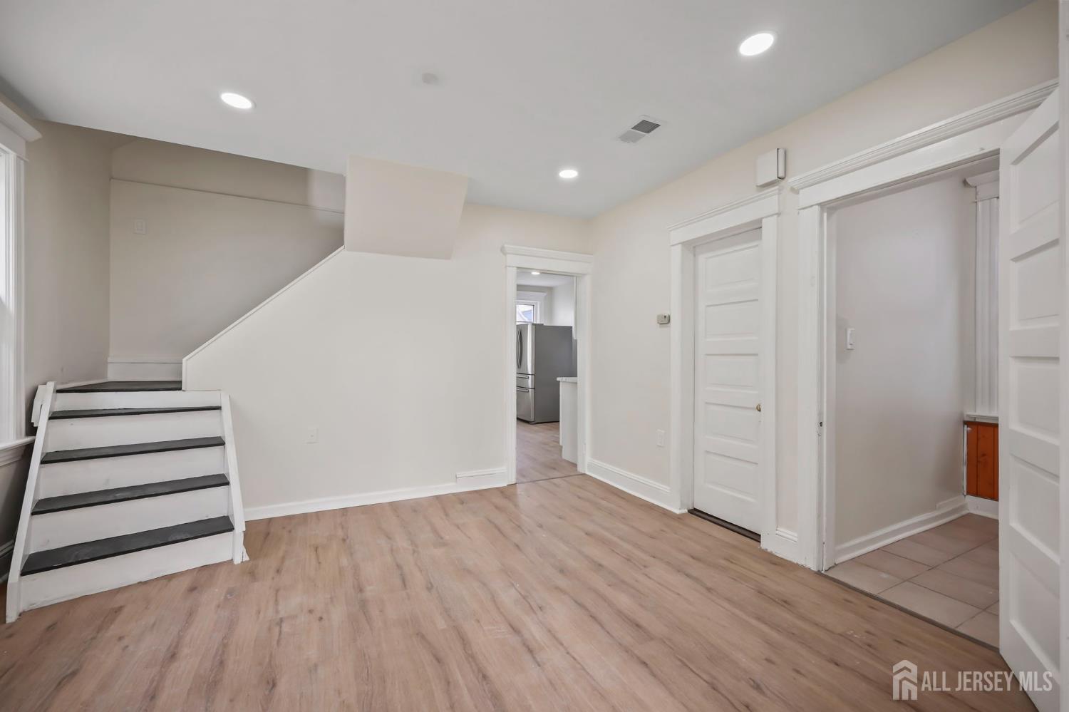 264 Barclay Street, Perth Amboy, NJ, 08861 image 25