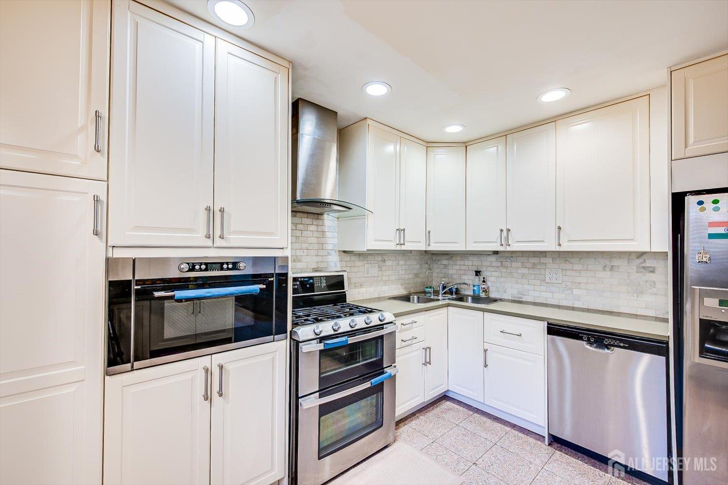 28 Nicole Terrace, Edison, NJ, 08820 image 18