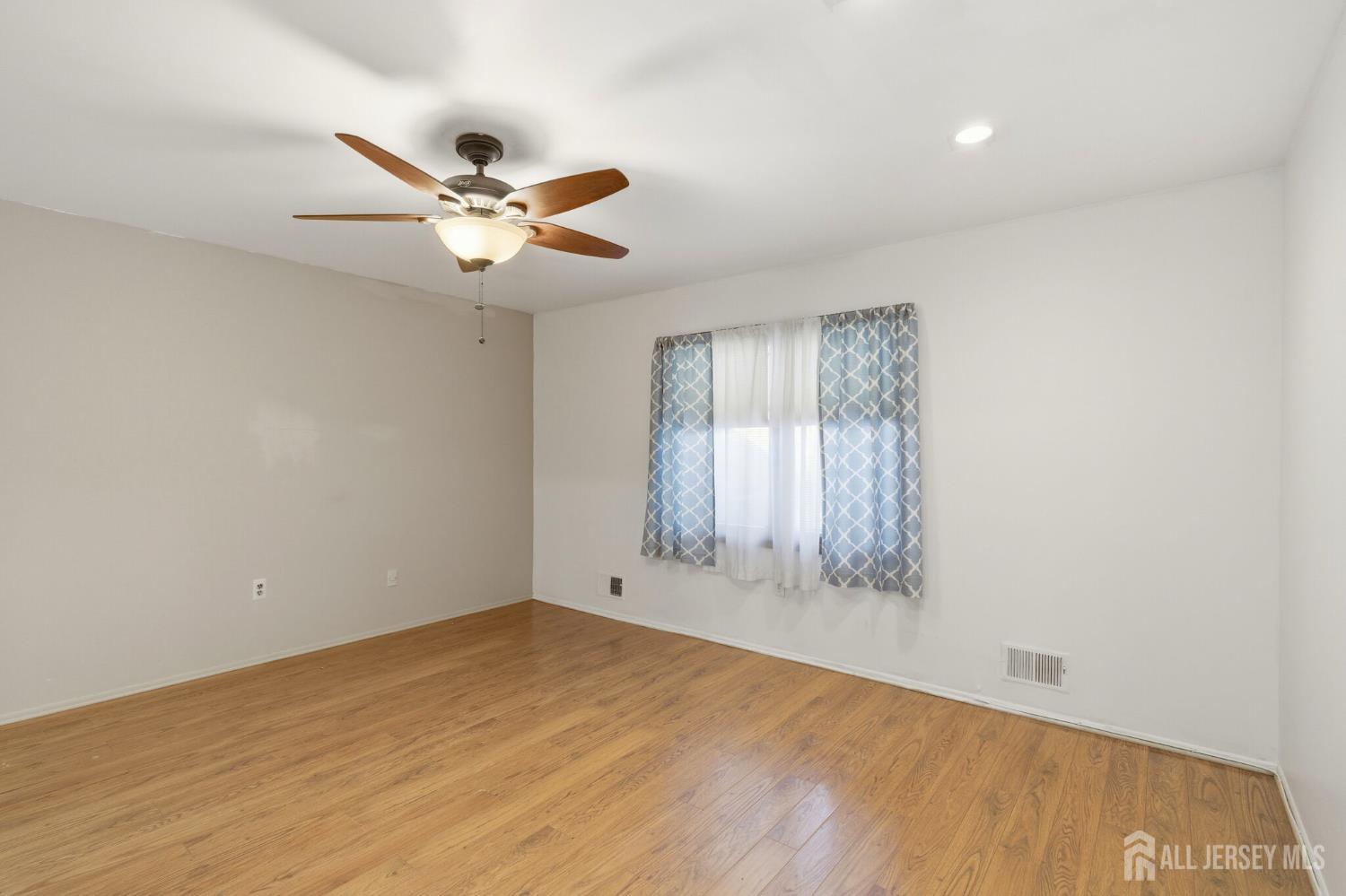 51 Malibu Court, Old Bridge, NJ, 08857 image 18