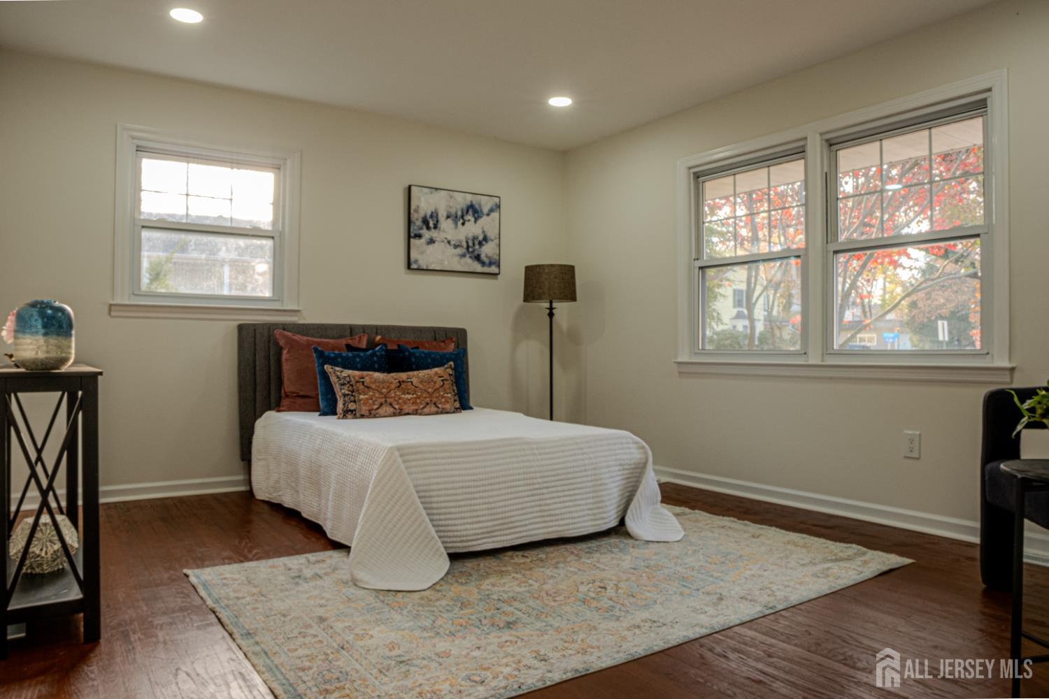 2 Duchamp Place Image 5