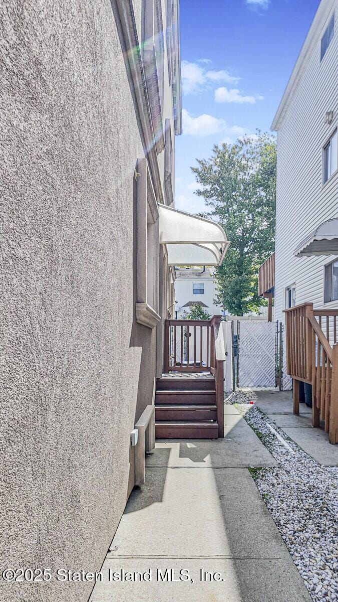 98 Cotter Avenue Image 3