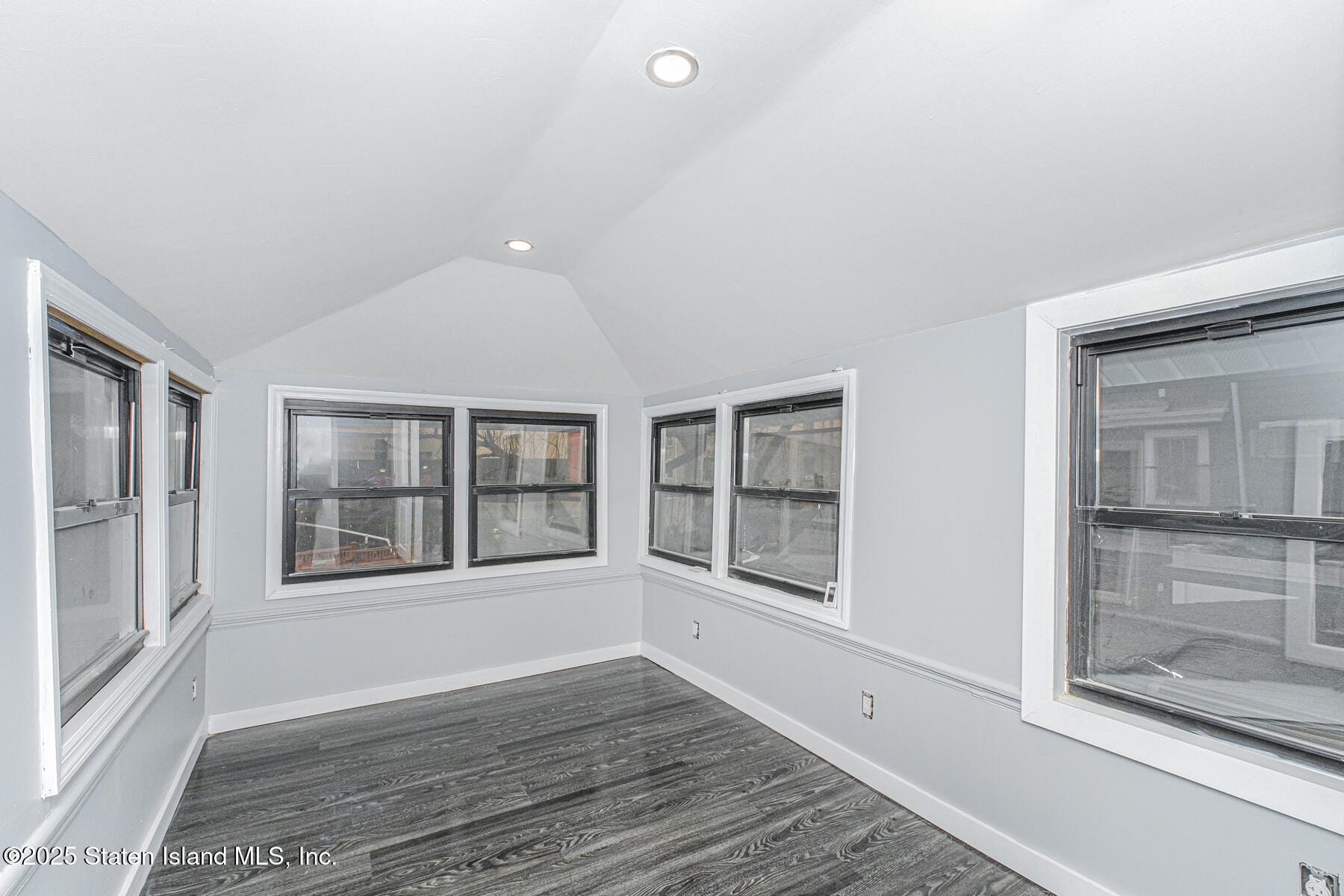 71 Sands Street, Staten Island, NY, 10304 image 17