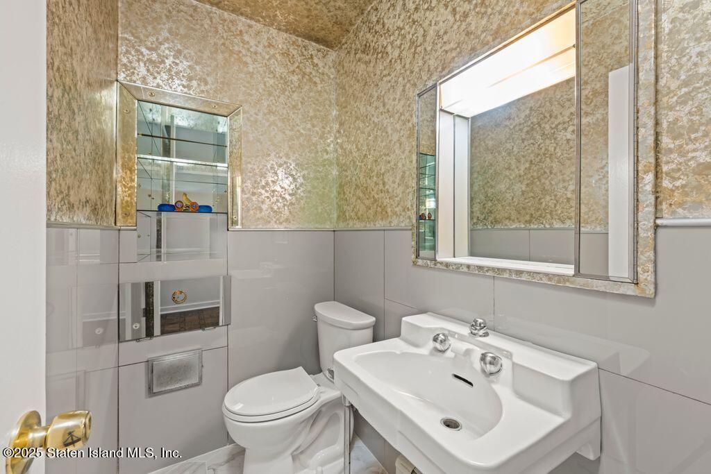 725 Davis Avenue, Staten Island, NY, 10310 image 12