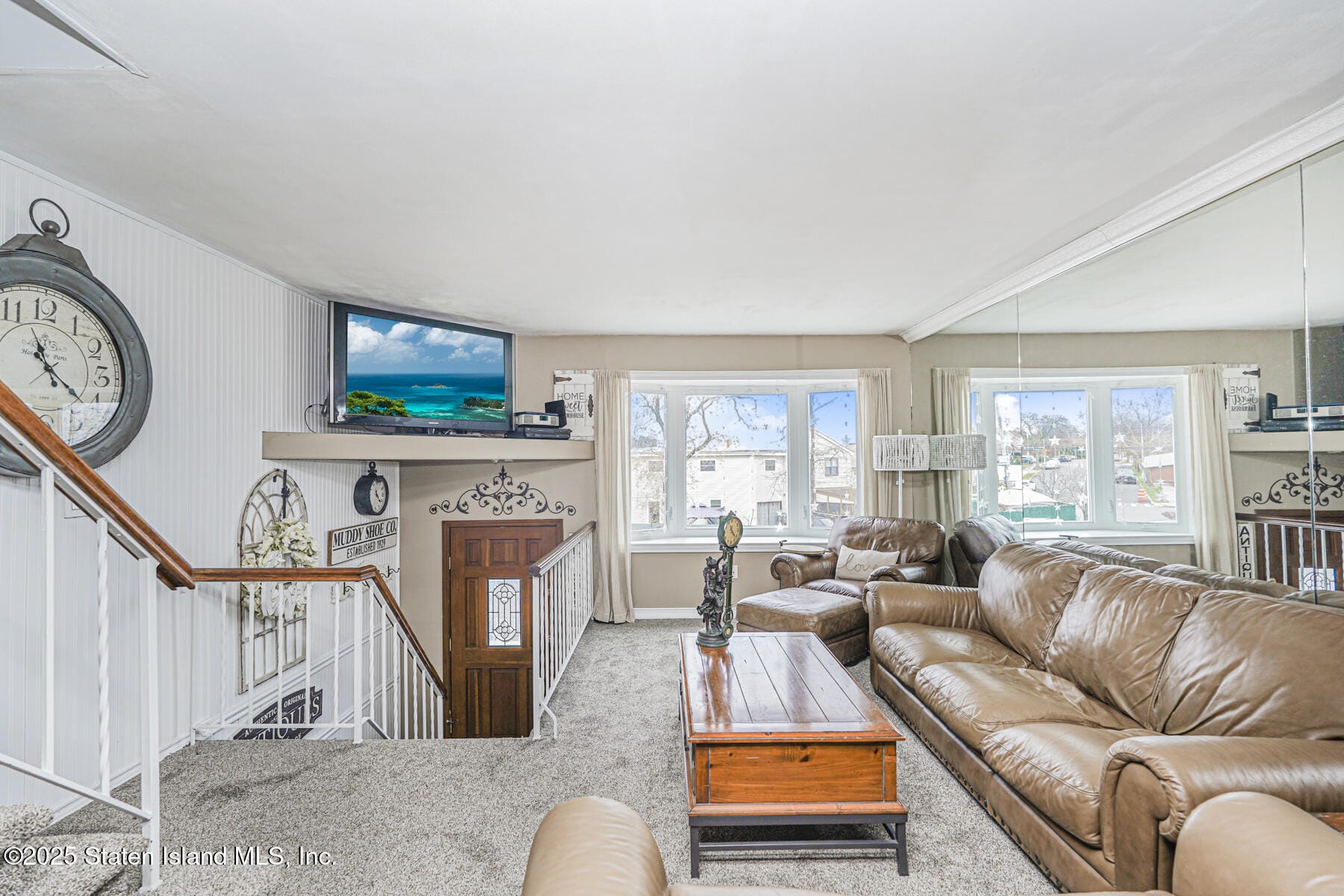 197 Crossfield Avenue Image 5