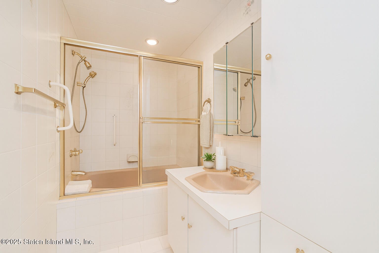 79 Claradon Lane, Staten Island, NY, 10305 image 18