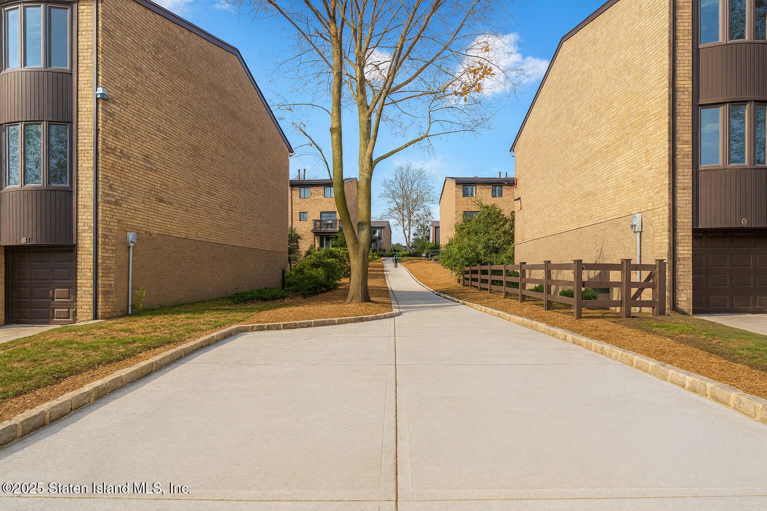 79 Claradon Lane, Staten Island, NY, 10305 image 28